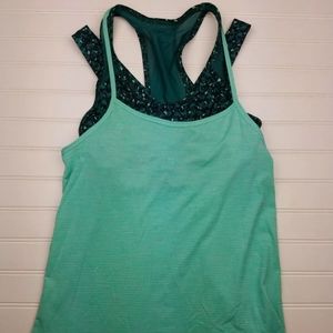 Lululemon Tough it Out tank size 4 green
